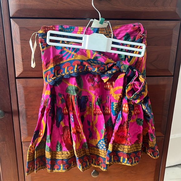 Farm Rio Sweet Forest Mini Skirt size S #929 pink with mushrooms/leaves